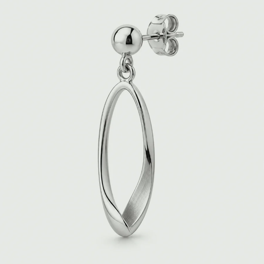 Poise earring in silver, side view