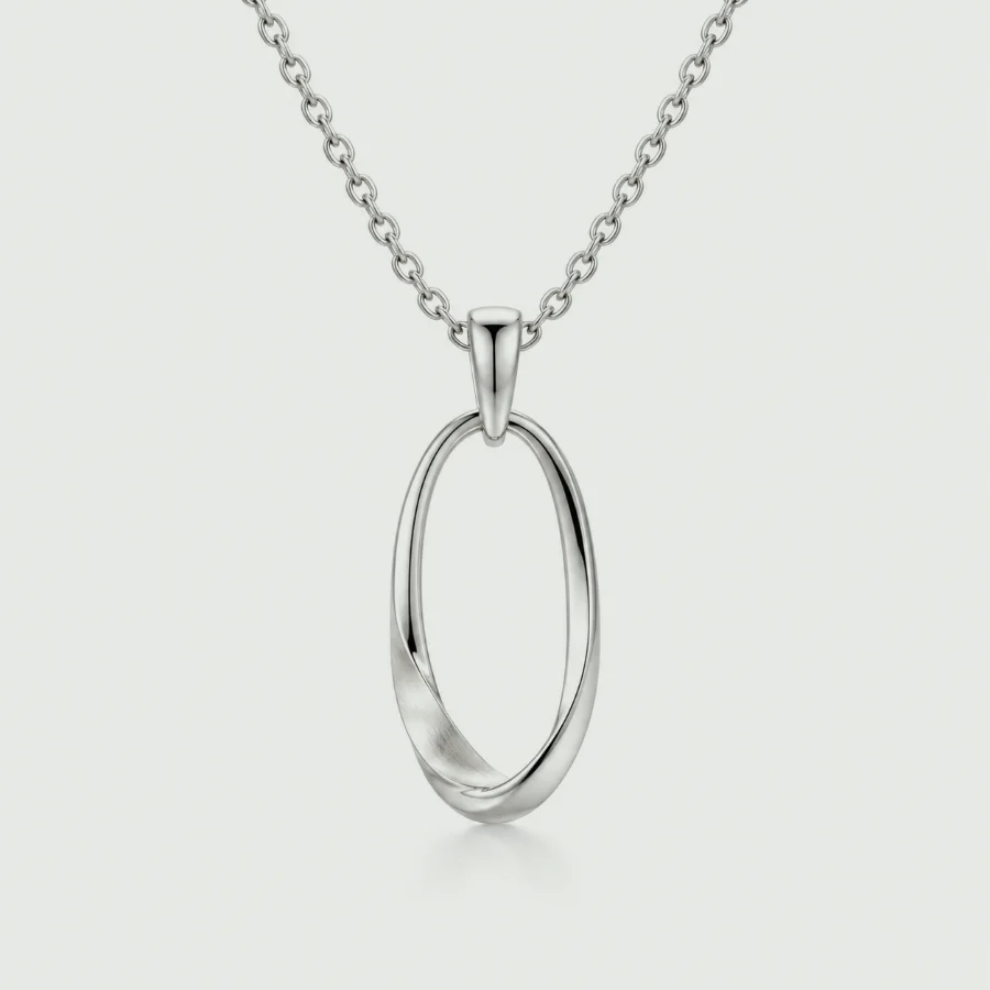 Poise necklace in silver
