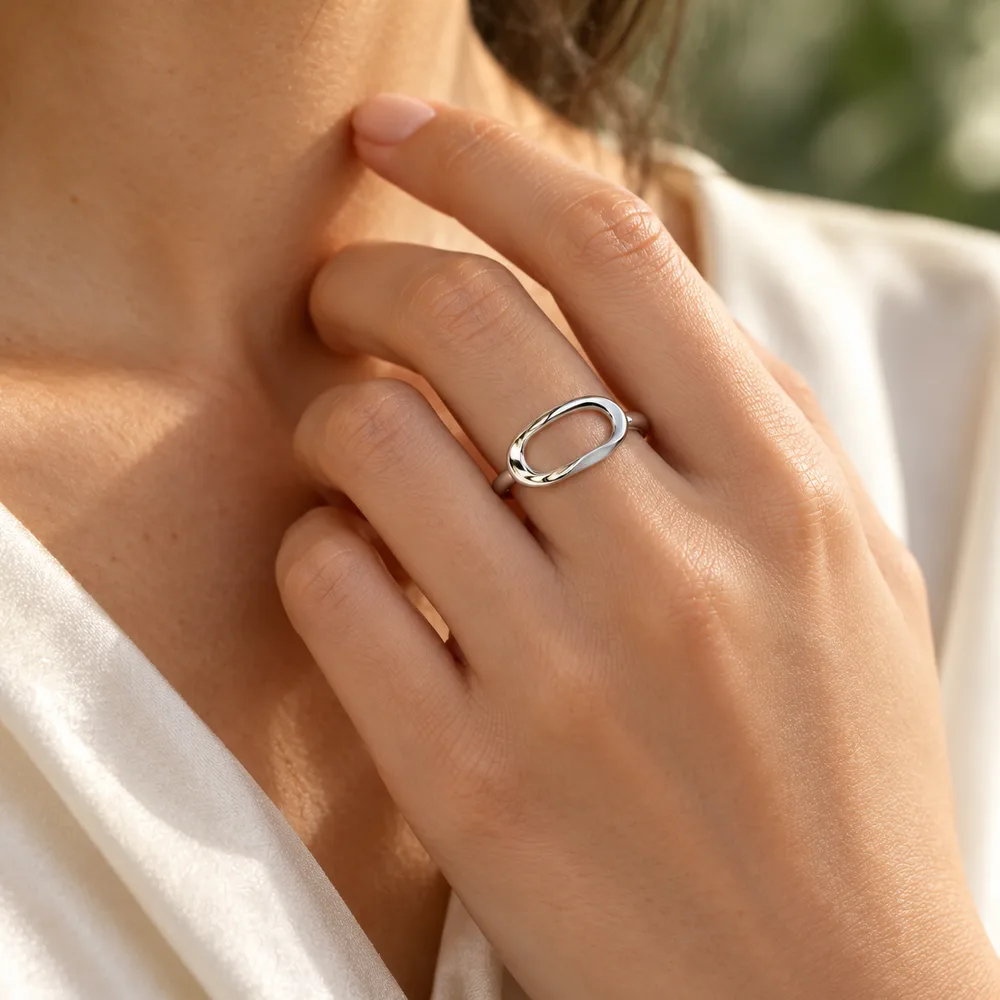 Poise ring worn on the hand